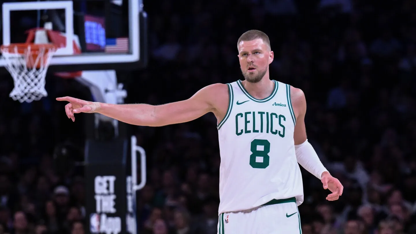 Laporan: Celtics, Hawks, Nets Finalisasi Pertukaran Tiga Tim yang Kirim Porzingis ke Atlanta